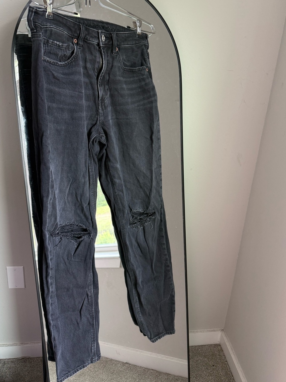 American Eagle Black Mom Jean 6